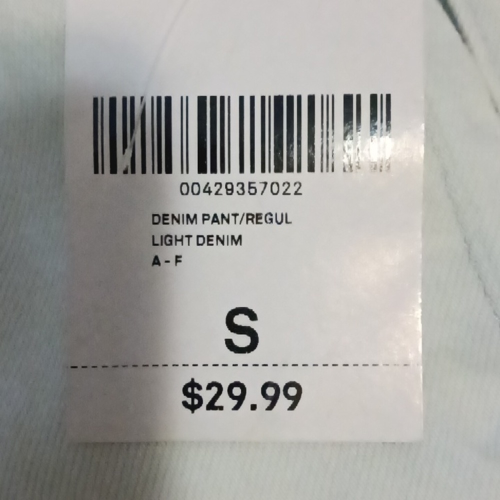 FOREVER 21 JOGGER JEANS WITH 2SIDE POCKETS. ELASTIC BAND ON TOP AND BOTTOM JEANS - Picture 3 of 5